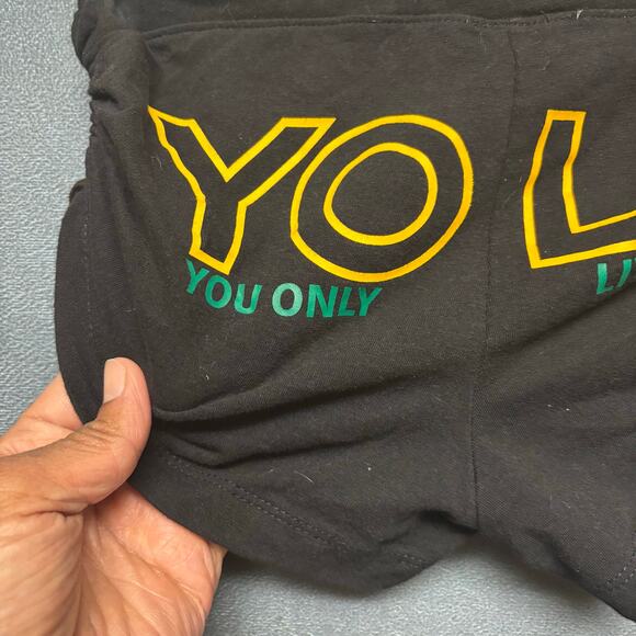 VTG YOLO Jamaican Shorts Island Tee Booty Hoochie Hot Pants You Only Live Once - Picture 7 of 7